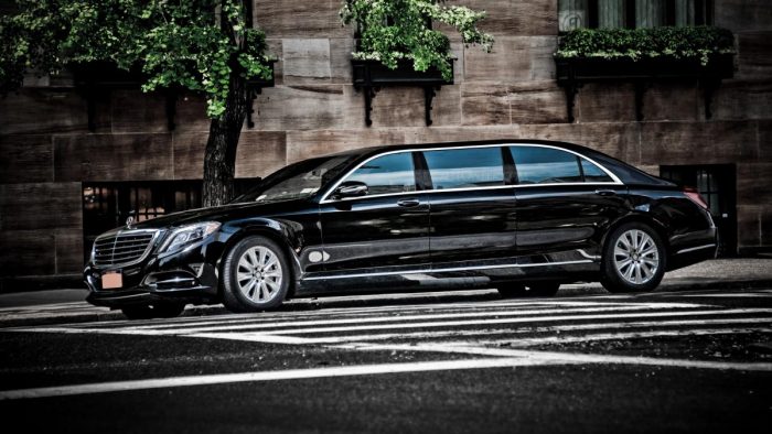 mercedes-benz-maybach-S600-pullman-donald-trump