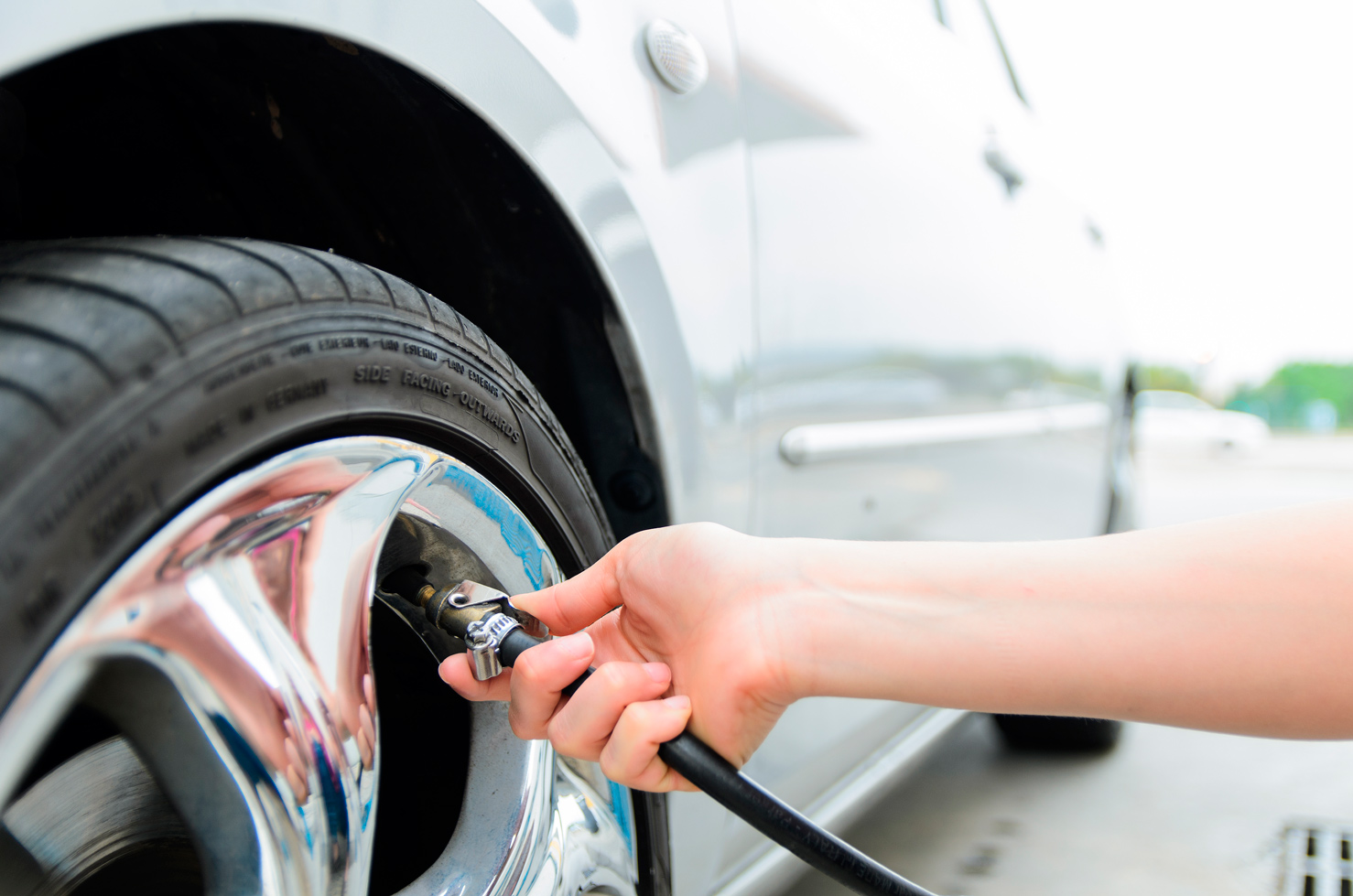 Cuidados com a manutenção dos carros antes de viajar nas férias