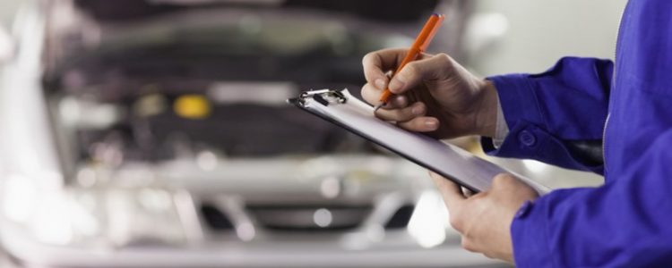 Cuidados com a manutenção dos carros antes de viajar nas férias